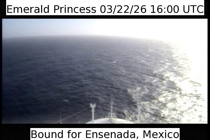 A live picture from the bridge of the Emerald Princess