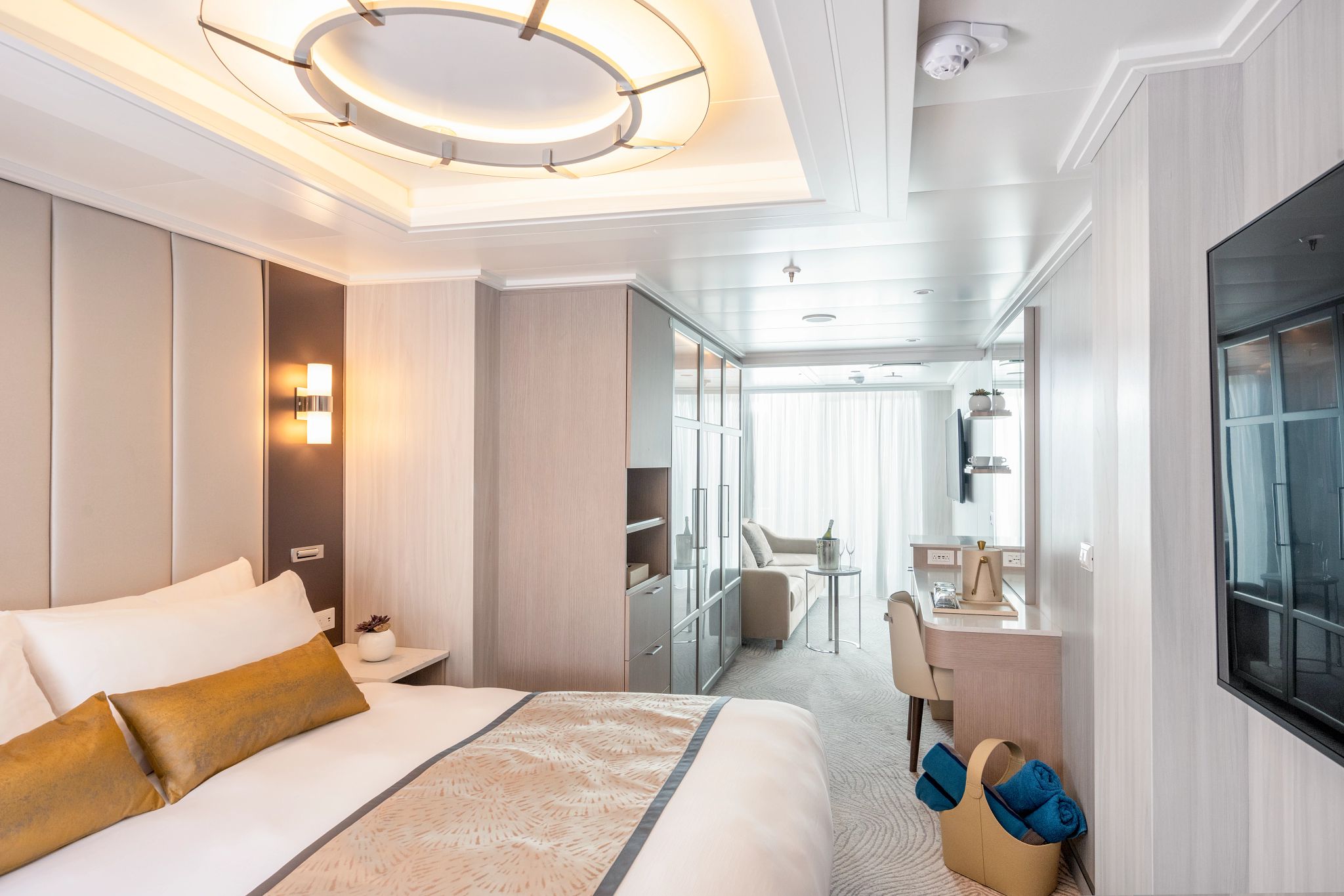 Every comfort considered in your Signature Suite