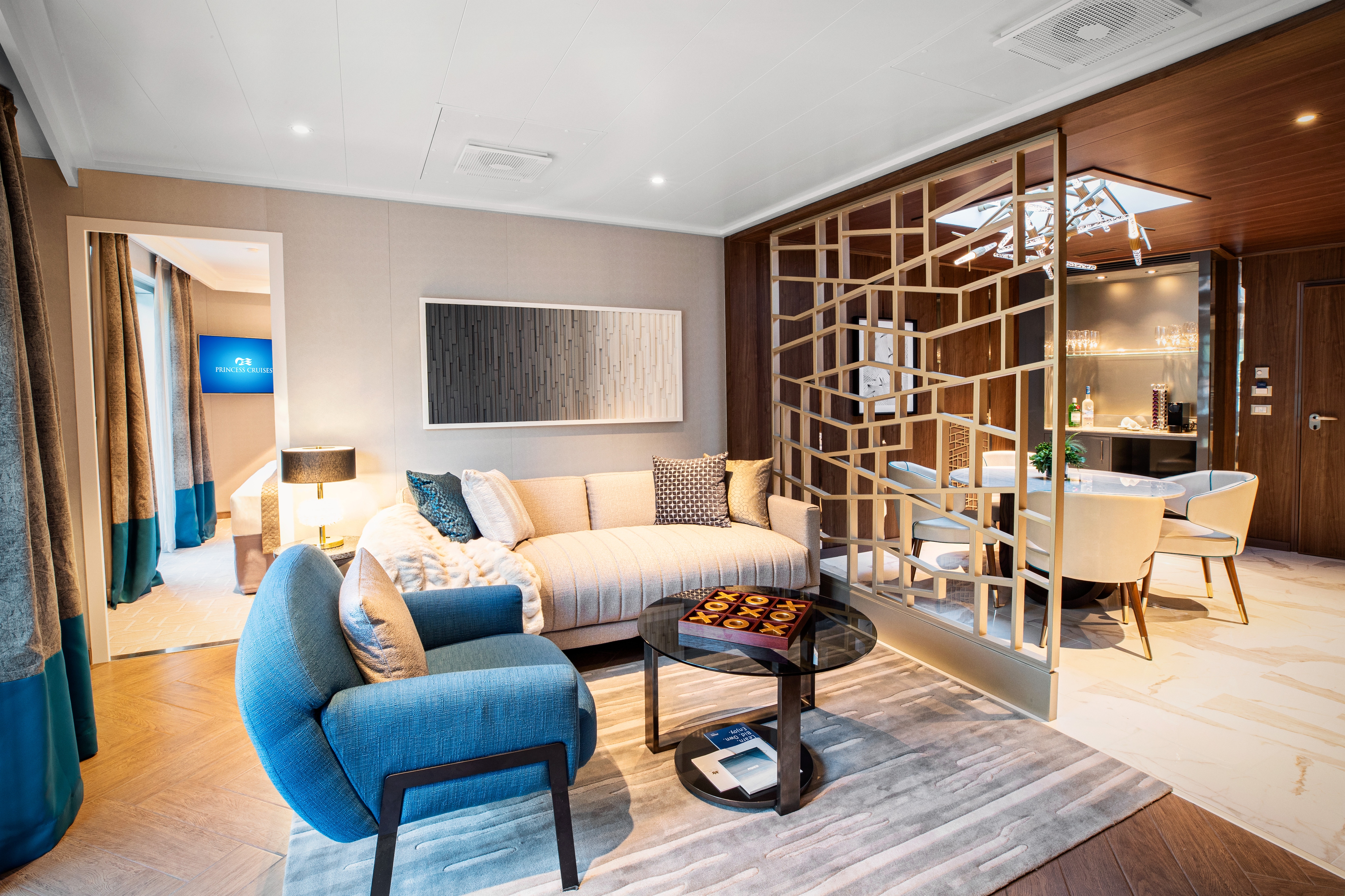 Up to 1800+ ft² of space to unwind and relax.